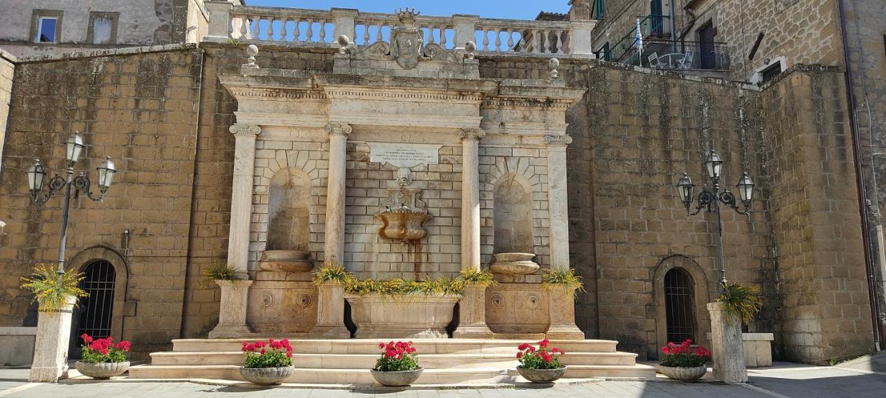 La Chascona Di Farnese Casa Di Tufo Nel Borgo 아파트 외부 사진