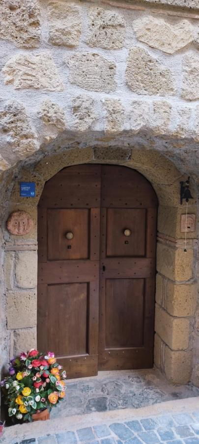 La Chascona Di Farnese Casa Di Tufo Nel Borgo 아파트 외부 사진